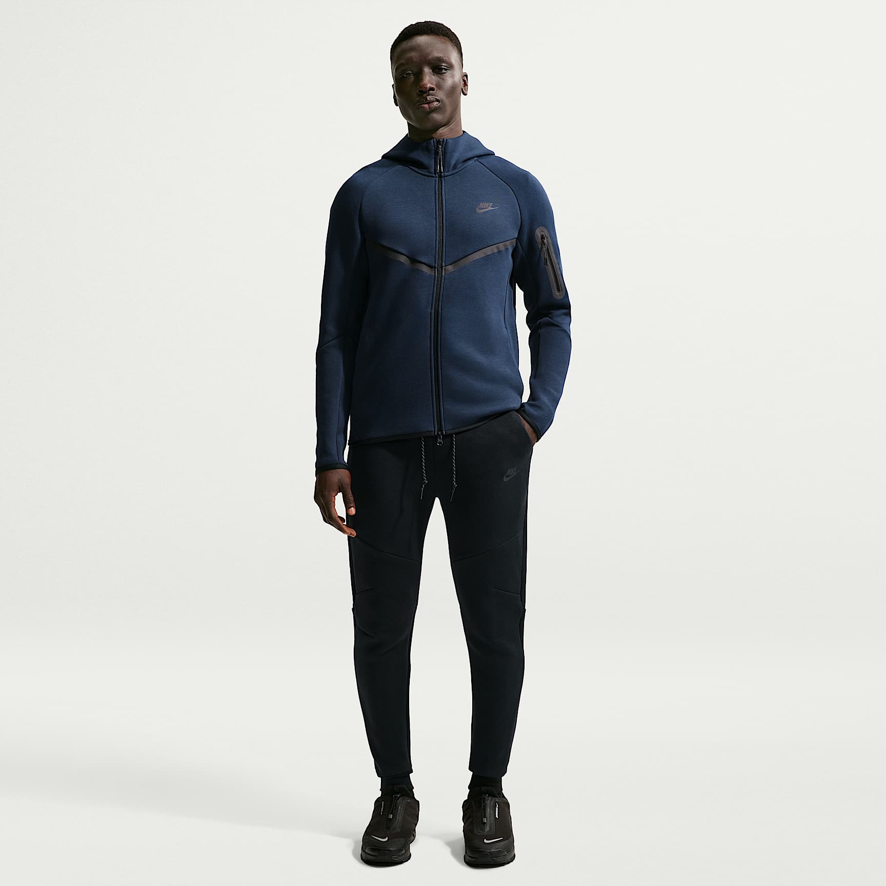 ジャージ　メンズ　M　テックフリース 　ネイビー　NIKE Nike Tech Men's Fleece Joggers. Nike.com
